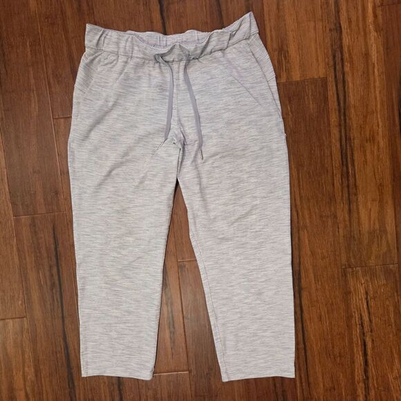Lululemon On The Fly Crop 23" Wee Are From Space Nimbus Battleship Size 8 W6AWGS - Picture 2 of 7